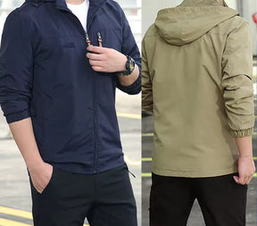 Jaqueta impermeável com capuz